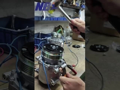 प्रत्येक की गुणवत्ता सुनिश्चित करने के लिए एसी कंप्रेसर कारखाने गर्म उत्पादन में है